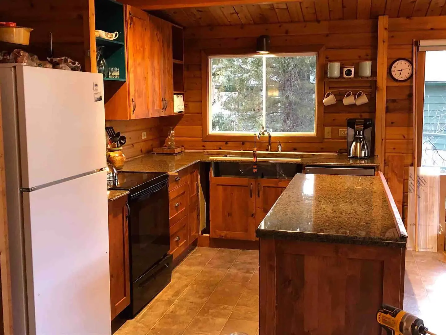 Full cabin kitchen